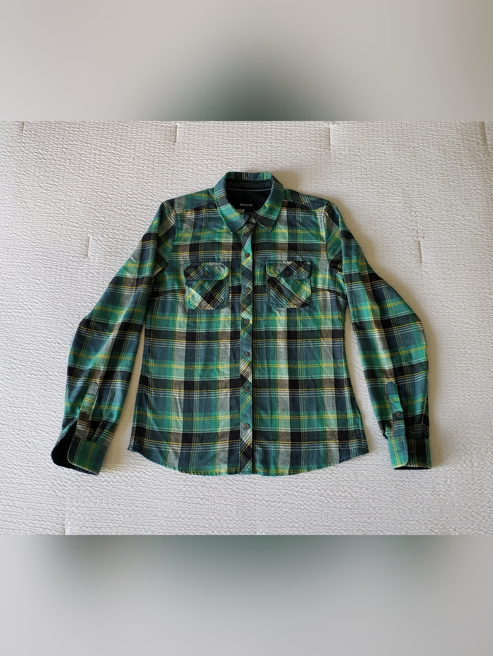 NWOT! MARMOT Women's Long-Sleeve Button Down Flannel Shirt (S/P) Green/Yellow